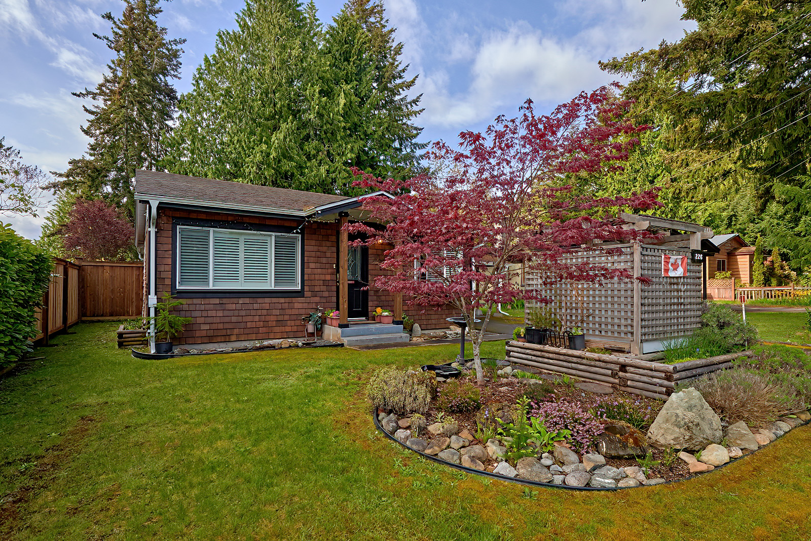 SOLD - #226 Fern Rd W, Qualicum Beach, British Columbia 