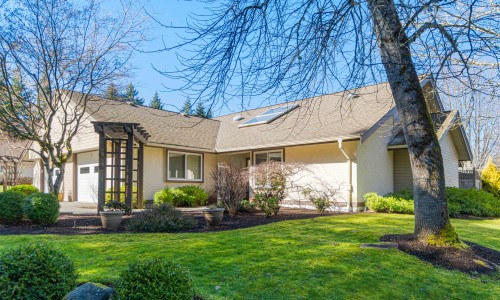 SOLD - #7 885 Berwick Rd S Qualicum Beach, British Columbia V9K1N7